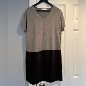 Mercer & Madison short sleeve dress size medium. Gently used.